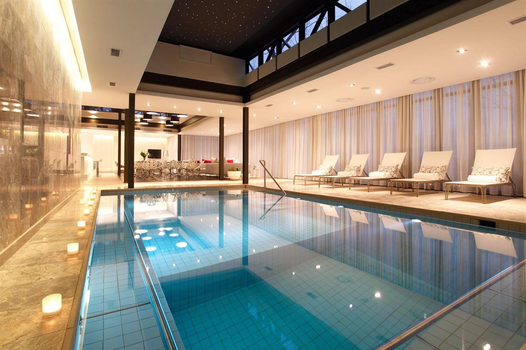 Valley Lodge & Spa Magaliesburg Bagian luar foto