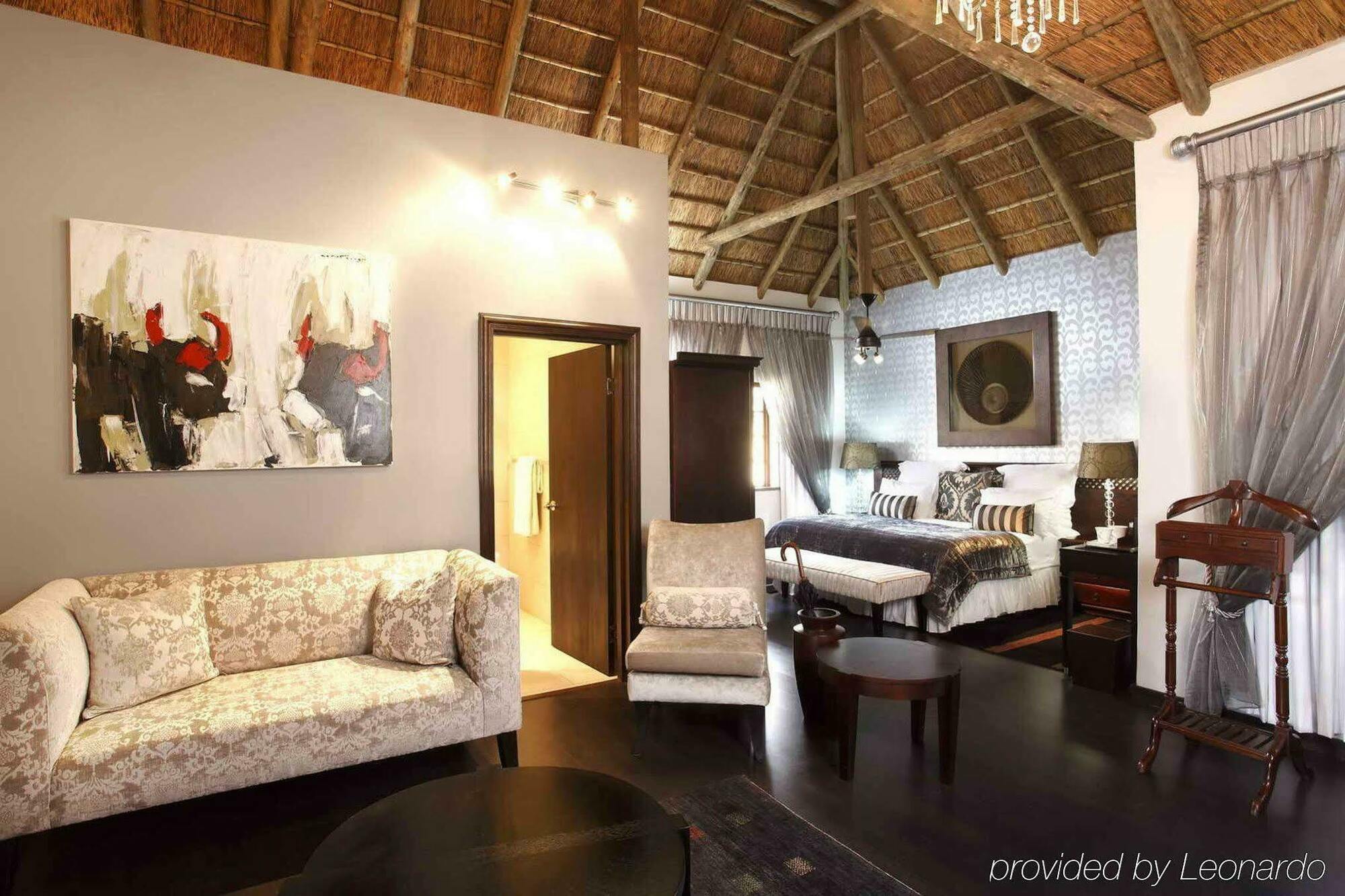 Valley Lodge & Spa Magaliesburg Bagian luar foto
